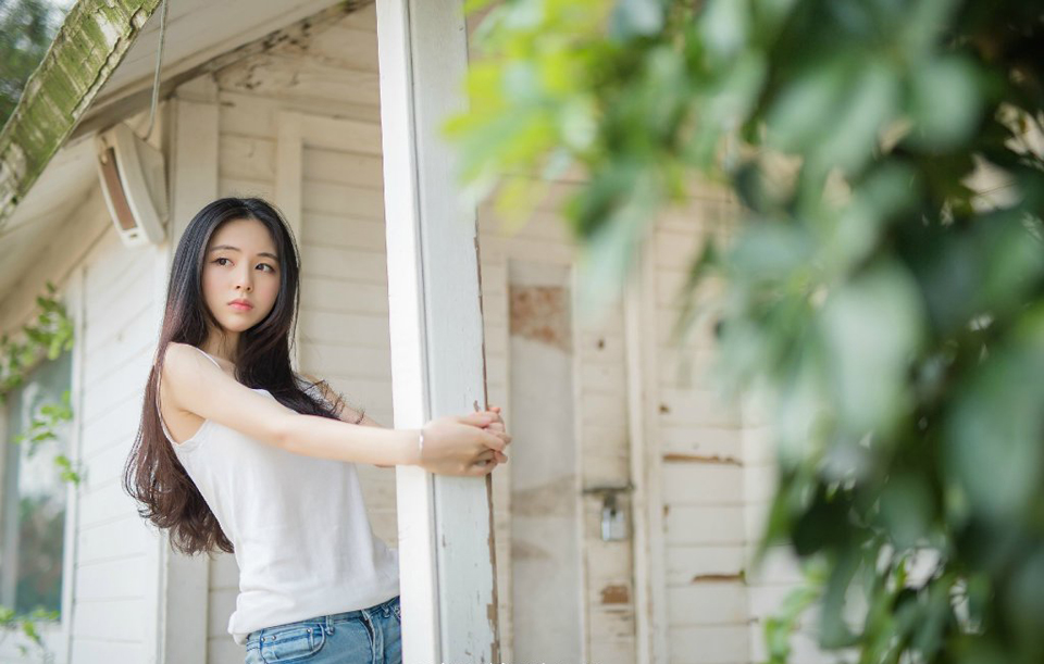 不管曹操怎么讨厌这东西，但毕竟代表着王权，曹操专门派了一支百人队的虎卫前来接印，以表示自己对王权的尊重。